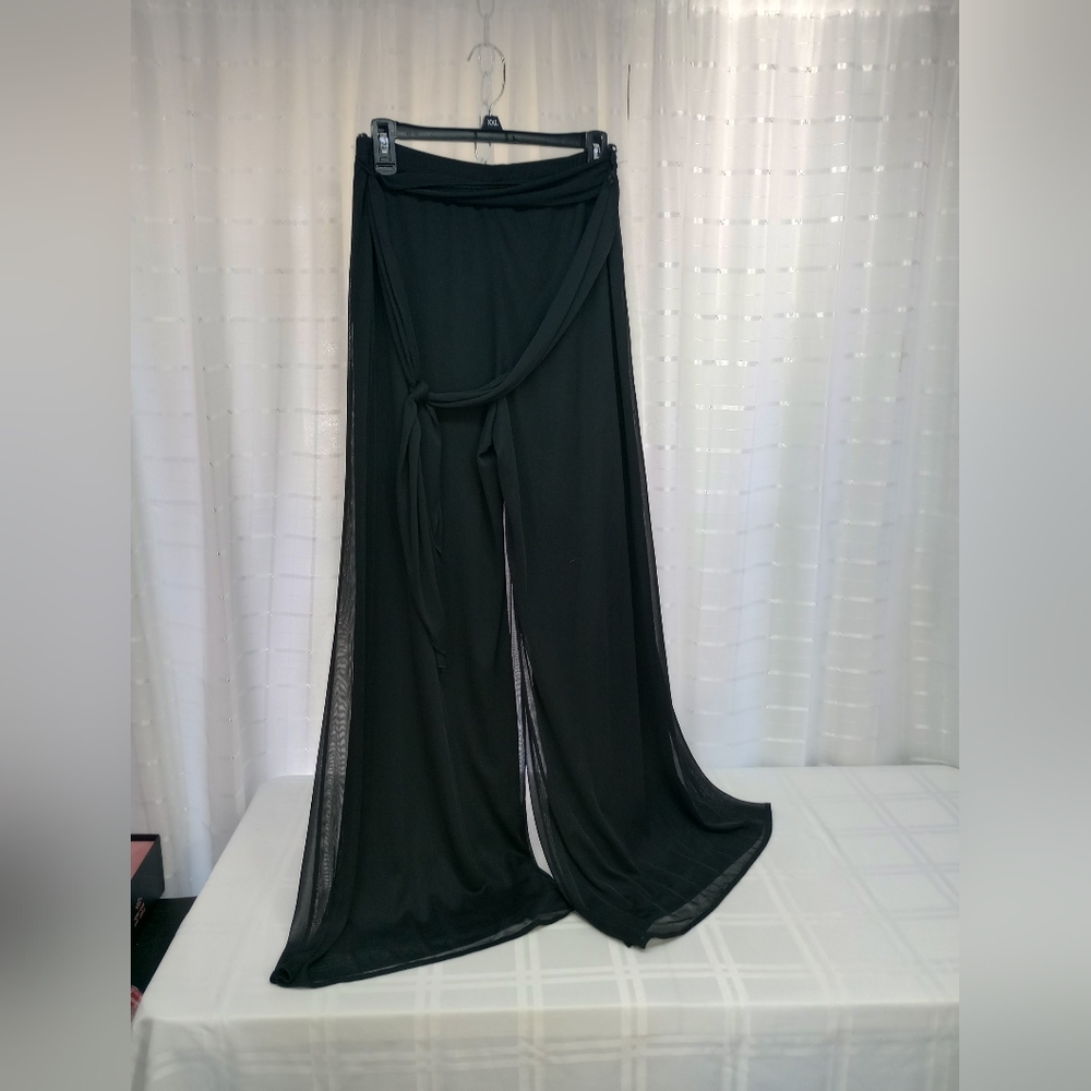 Cache Black Holiday flowy trousers